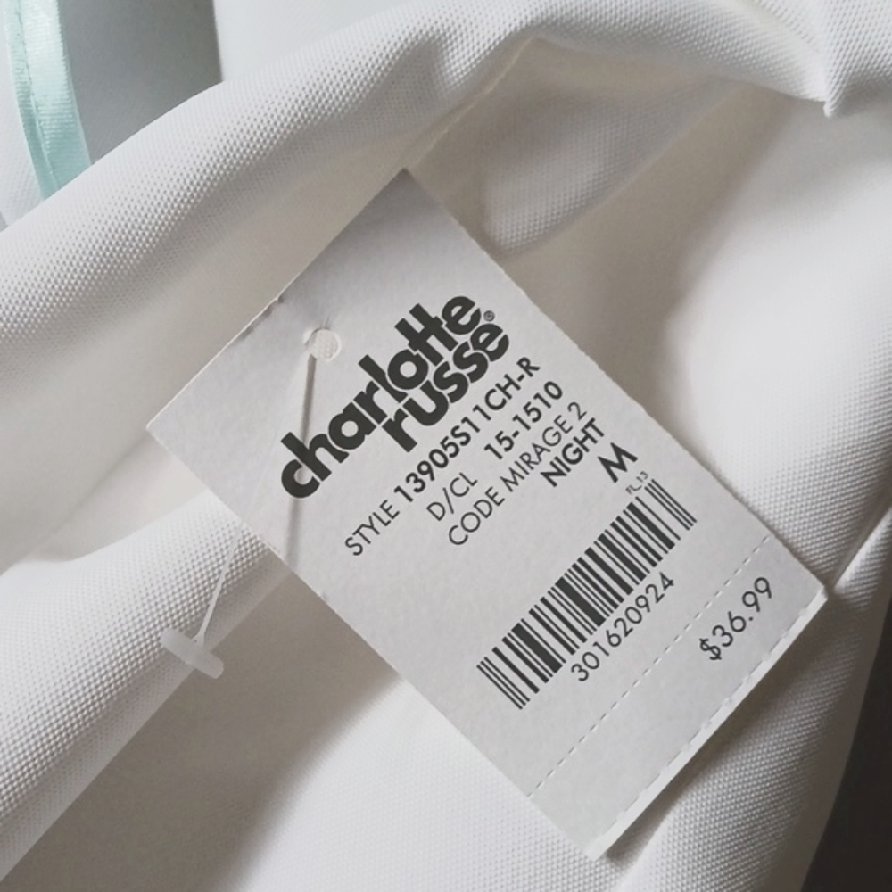 Charlotte Russe Classic White Blazer - Picture 10 of 10
